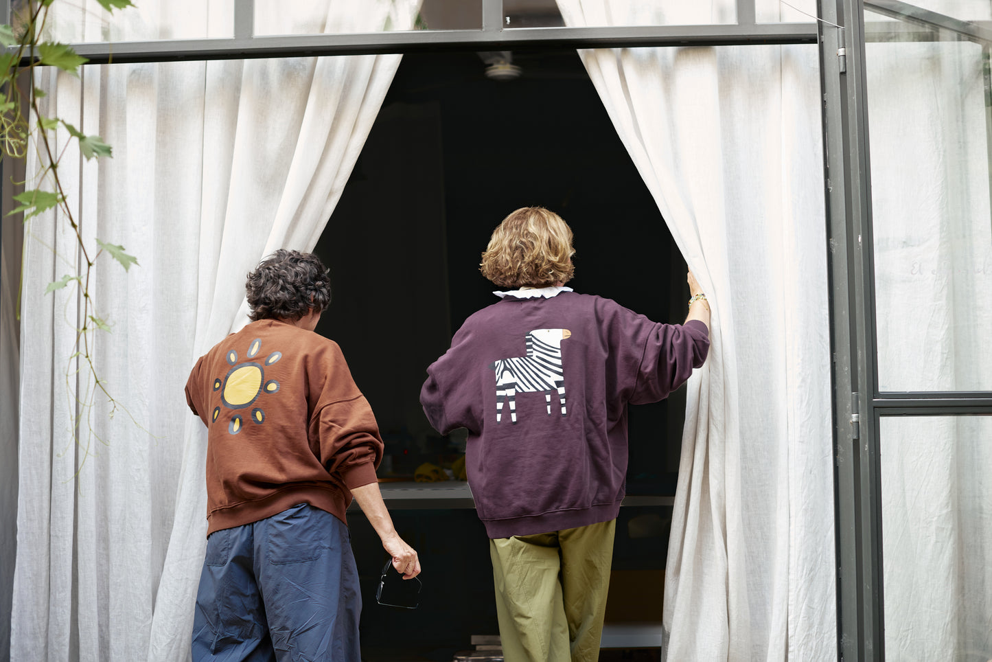 Sudadera Berenjena de Cebra Adultos