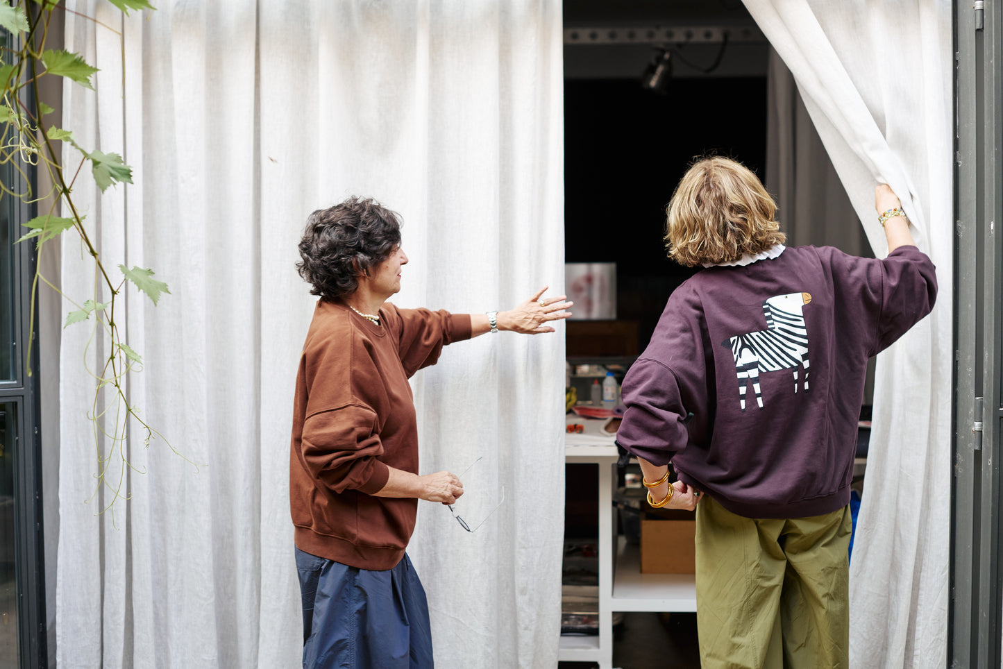 Sudadera Berenjena de Cebra Adultos