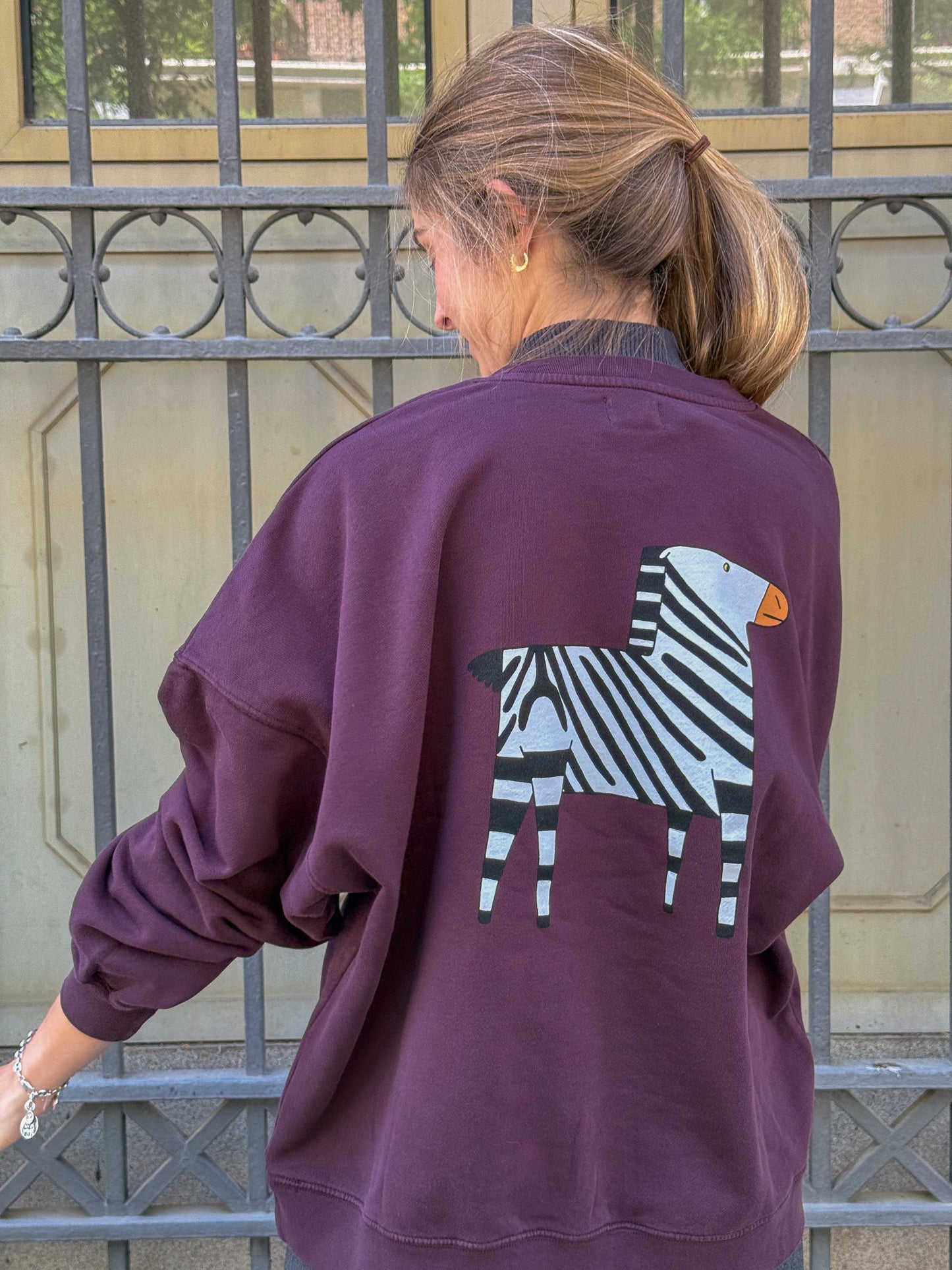 Sudadera Berenjena de Cebra Adultos