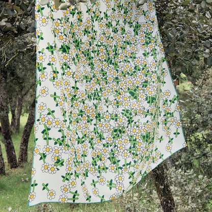 Green Daisy Scarf